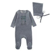 Load image into Gallery viewer, Bee &amp; Dee Velour Window Footie with Beanie - Dusty Blue