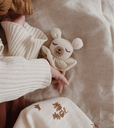 Main Sauvage Polar Bear Teething Ring