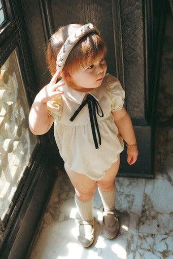 Coco Blanc Romper With A Tie Cream