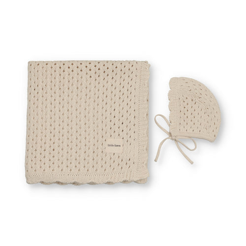 Little Fawn Knit Scallop Edge Blanket And Bonnet - Natural