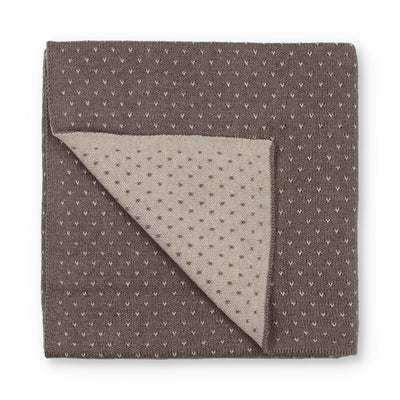 Little Fawn V Print Knit Blanket - Oatmeal