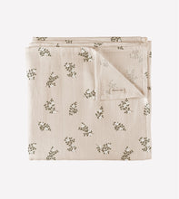 Load image into Gallery viewer, Main Sauvage Muslin Swaddle Blanket  - Holly Flowers