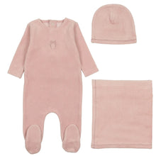 Load image into Gallery viewer, Bee &amp; Dee Classic Velour with Bow Wreath Layette Set - Pink Smoke