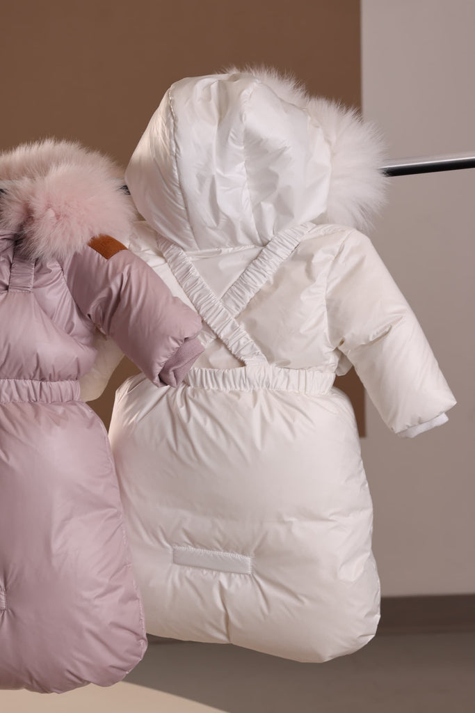Mantel Padded Jacket With Zippered Gathered Overall - White