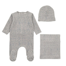 Load image into Gallery viewer, Bee &amp; Dee Babyland Toile Layette Set - Blue Cloud