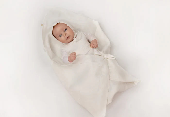 Cadeau Linen Luxury Footie And Bonnet - White