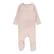 Load image into Gallery viewer, Lilette Pointelle Emblem Footie - Soft Pink