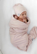 Load image into Gallery viewer, Blush Beanie &amp; Blanket Set