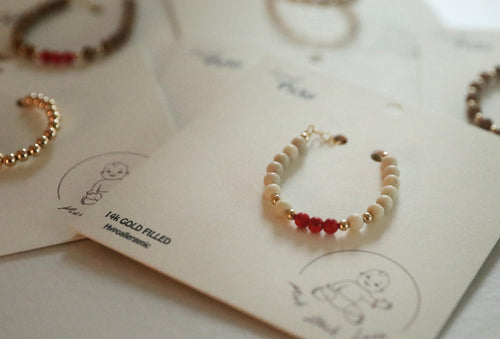 Dye Jade Stones With Red Beads