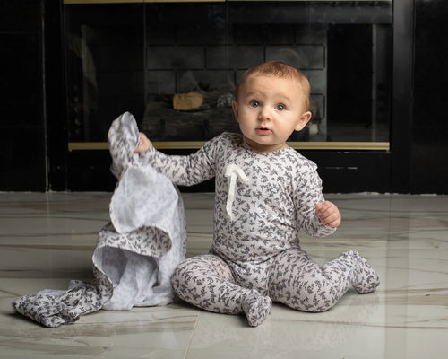 Cuddle & coo Floral Wrap Stretchie 3PCSet