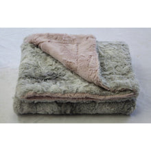 Load image into Gallery viewer, Zandino Fuzzy Blanket