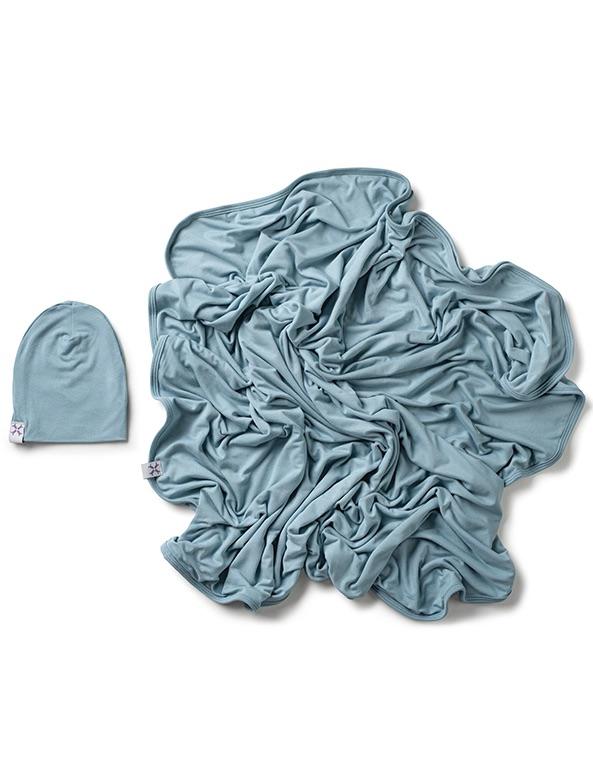 Blue Beanie & Blanket Set